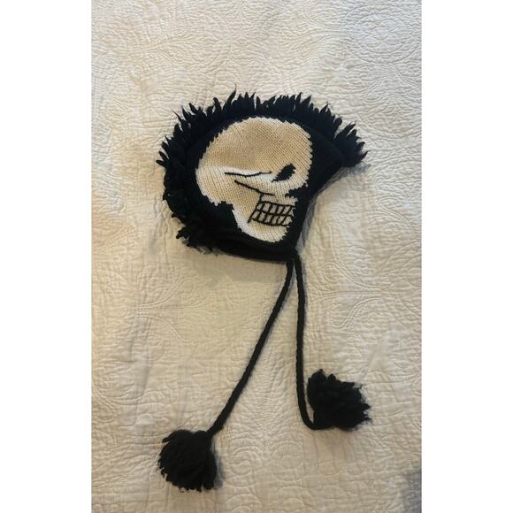 Delux Handmade Skull Mohawk Knit Hat - Picture 3 of 6